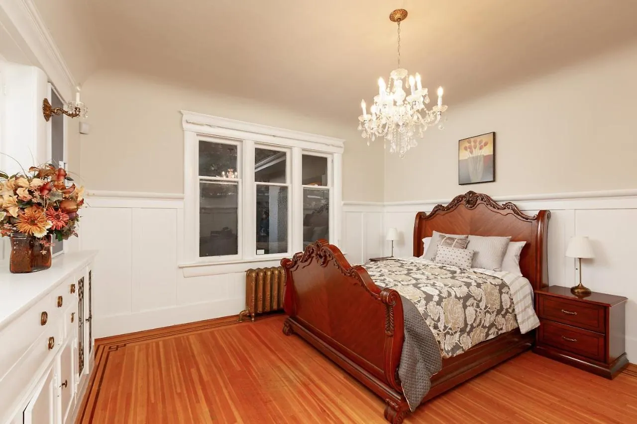 Central Shaughnessy Cozy Heritage House Vancouver Сasa de vacaciones