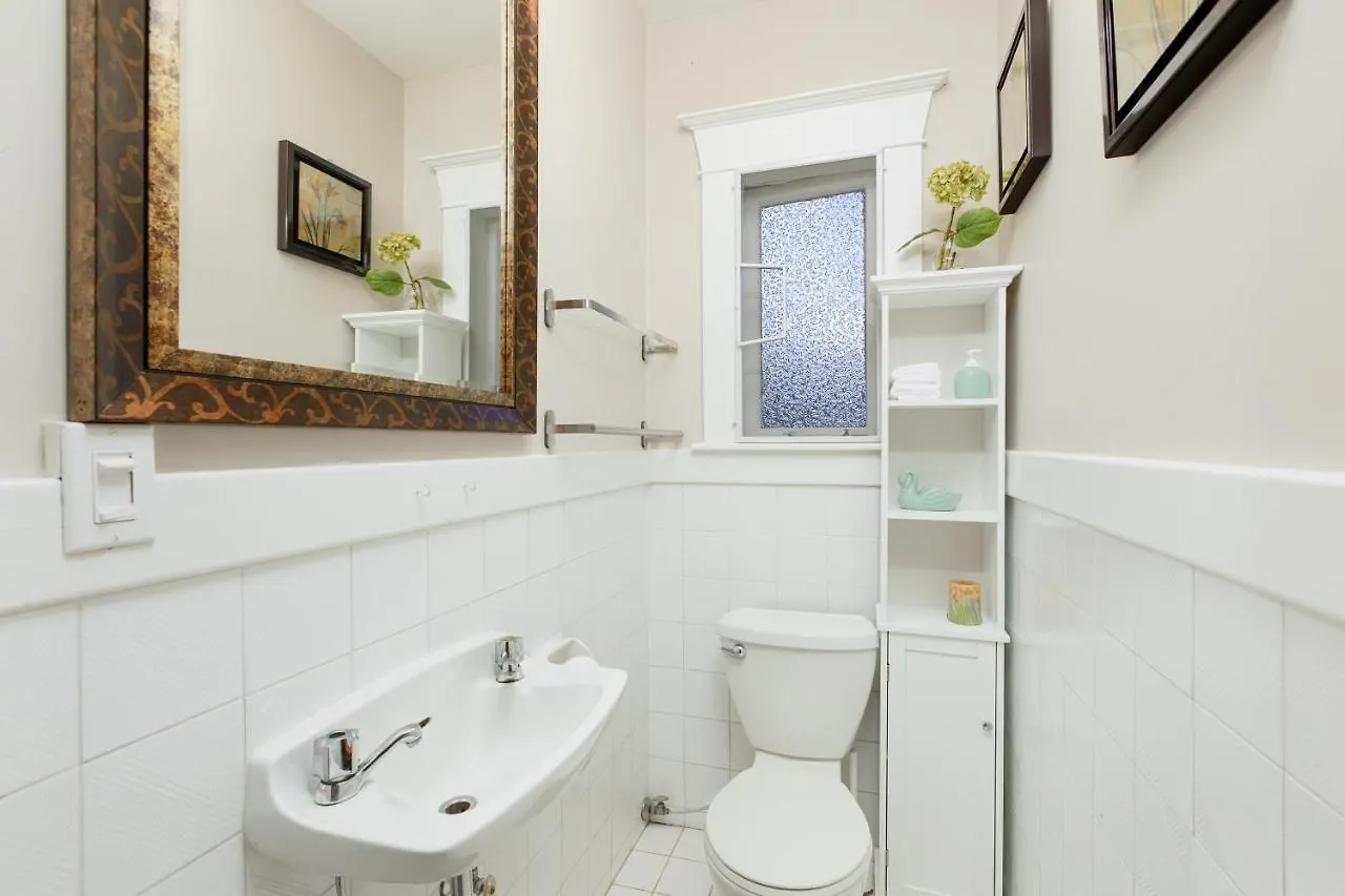 Central Shaughnessy Cozy Heritage House Vancouver Holiday home